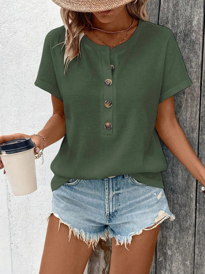 T-SHIRT CASUAL A MANICHE CORTE